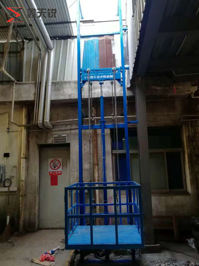 导轨式升降平台